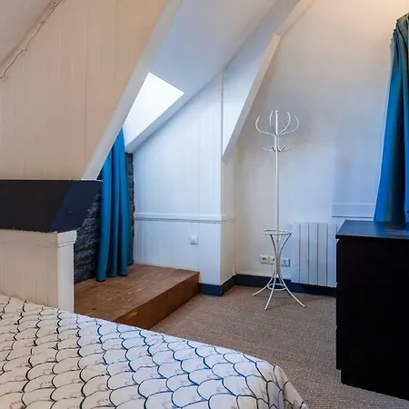 Greeter-bel Au Pied Des Falaises D'etretat Daire Étretat