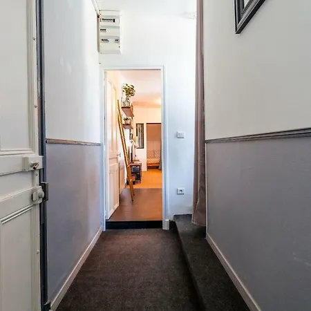 Greeter-bel Au Pied Des Falaises D'etretat Étretat